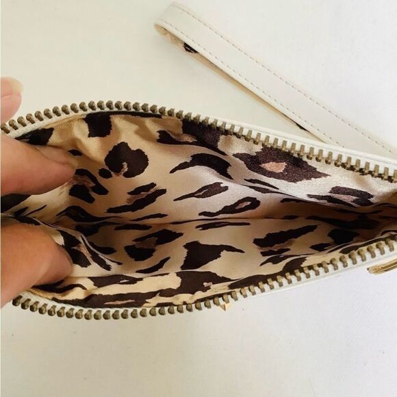 Glam Rock patent leather WRISTLET MINI BAG white - Picture 6 of 6